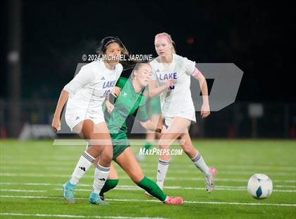 Thumbnail 1 in Woodinville vs Lake Stevens (WIAA 4A Final) photogallery.