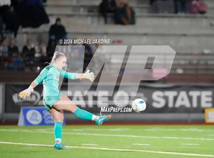 Thumbnail 3 in Woodinville vs Lake Stevens (WIAA 4A Final) photogallery.