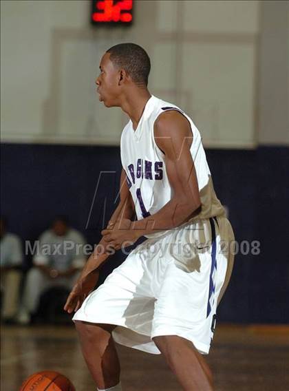 Thumbnail 2 in Galt vs. Sacramento (St. Hope Holiday Classic) photogallery.