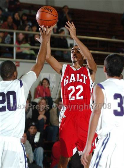 Thumbnail 3 in Galt vs. Sacramento (St. Hope Holiday Classic) photogallery.