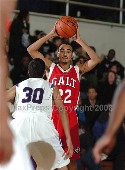 Thumbnail 1 in Galt vs. Sacramento (St. Hope Holiday Classic) photogallery.