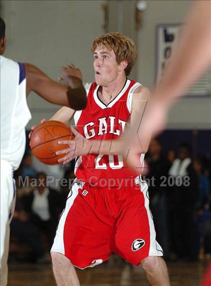 Thumbnail 2 in Galt vs. Sacramento (St. Hope Holiday Classic) photogallery.