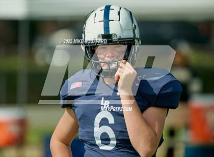 Thumbnail 3 in Villanova Prep @ Laguna Blanca photogallery.