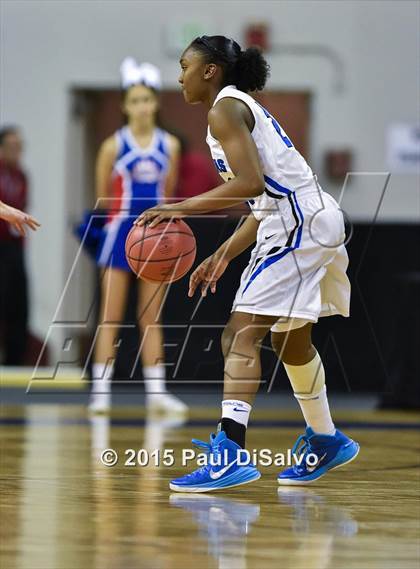 Thumbnail 1 in Highlands Ranch vs. Cherry Creek (CHSAA 5A Great 8) photogallery.