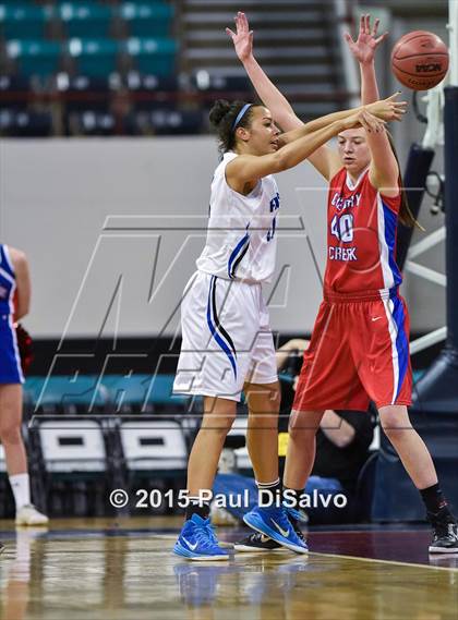 Thumbnail 1 in Highlands Ranch vs. Cherry Creek (CHSAA 5A Great 8) photogallery.