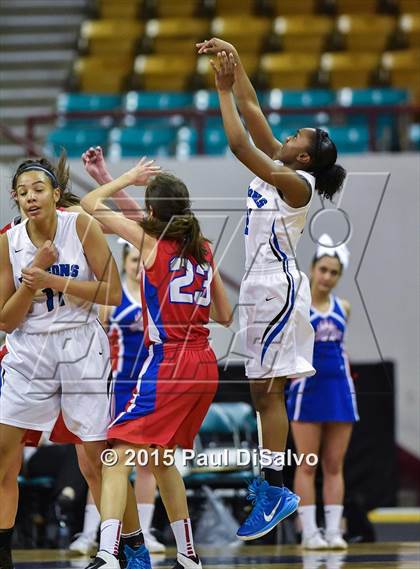 Thumbnail 1 in Highlands Ranch vs. Cherry Creek (CHSAA 5A Great 8) photogallery.