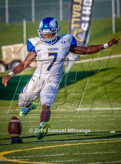 Thumbnail 2 in Omaha North @ Lincoln Southeast photogallery.