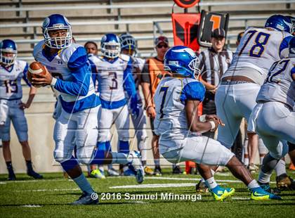 Thumbnail 2 in Omaha North @ Lincoln Southeast photogallery.