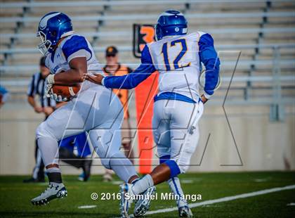 Thumbnail 3 in Omaha North @ Lincoln Southeast photogallery.