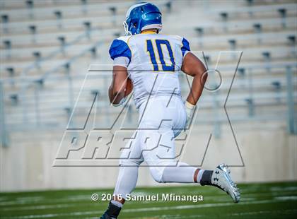 Thumbnail 3 in Omaha North @ Lincoln Southeast photogallery.