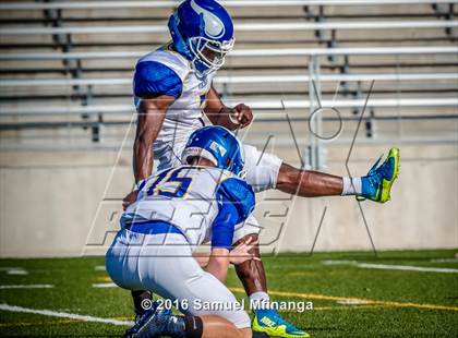 Thumbnail 2 in Omaha North @ Lincoln Southeast photogallery.