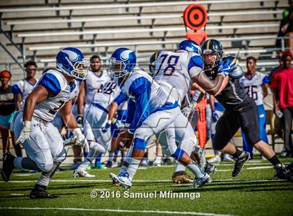 Thumbnail 3 in Omaha North @ Lincoln Southeast photogallery.