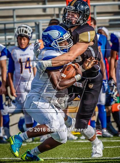 Thumbnail 3 in Omaha North @ Lincoln Southeast photogallery.