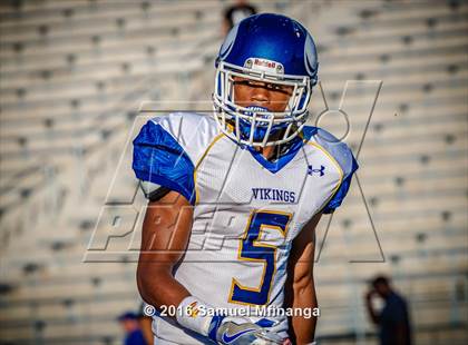 Thumbnail 3 in Omaha North @ Lincoln Southeast photogallery.