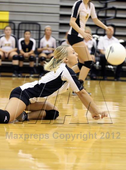 Thumbnail 2 in Ennis @ Crandall photogallery.