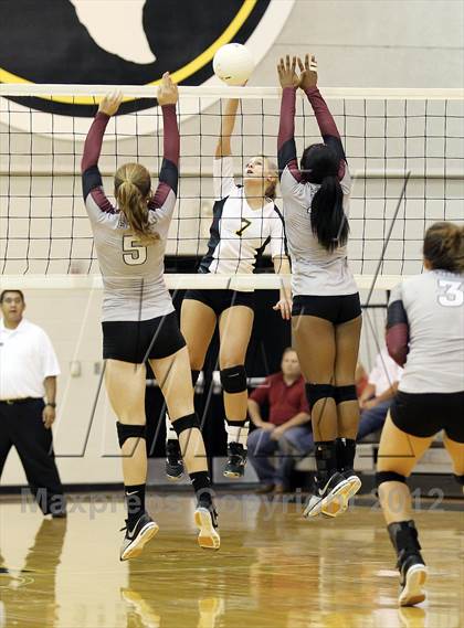 Thumbnail 3 in Ennis @ Crandall photogallery.