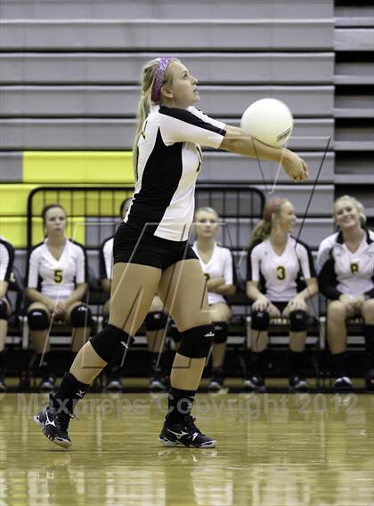 Thumbnail 2 in Ennis @ Crandall photogallery.