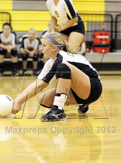 Thumbnail 2 in Ennis @ Crandall photogallery.