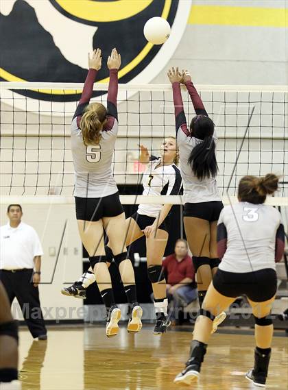 Thumbnail 1 in Ennis @ Crandall photogallery.