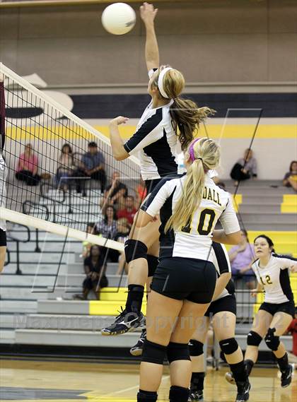 Thumbnail 2 in Ennis @ Crandall photogallery.