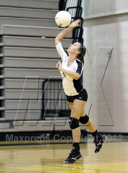 Thumbnail 2 in Ennis @ Crandall photogallery.