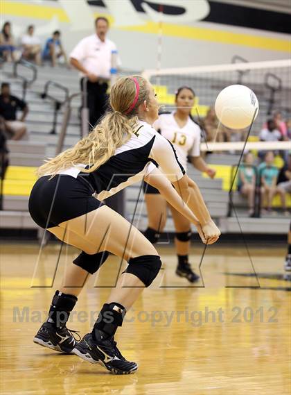 Thumbnail 3 in Ennis @ Crandall photogallery.