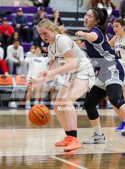 Thumbnail 2 in Lone Peak vs. Sierra Canyon (Utah Holiday Hoopfest) photogallery.