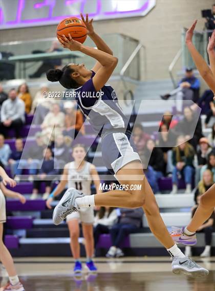Thumbnail 2 in Lone Peak vs. Sierra Canyon (Utah Holiday Hoopfest) photogallery.