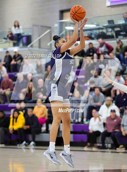 Thumbnail 2 in Lone Peak vs. Sierra Canyon (Utah Holiday Hoopfest) photogallery.