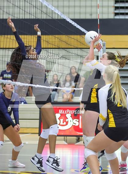 Thumbnail 1 in Summit Academy @ Cottonwood photogallery.