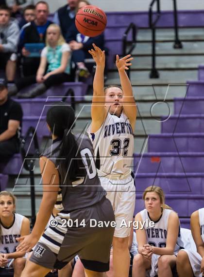 Thumbnail 1 in Hunter @ Riverton photogallery.