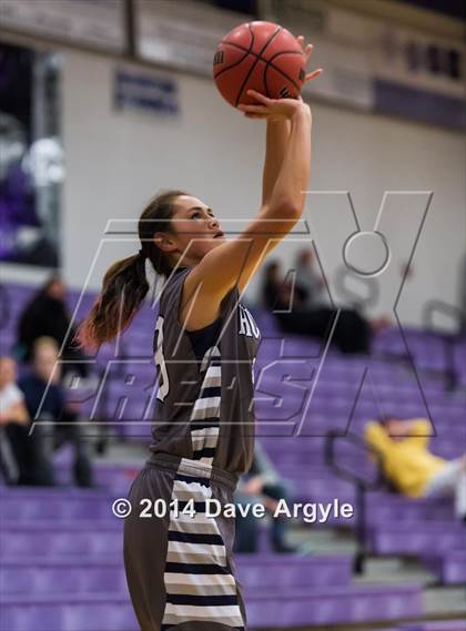 Thumbnail 2 in Hunter @ Riverton photogallery.