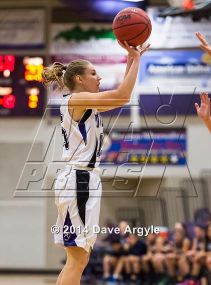 Thumbnail 2 in Hunter @ Riverton photogallery.