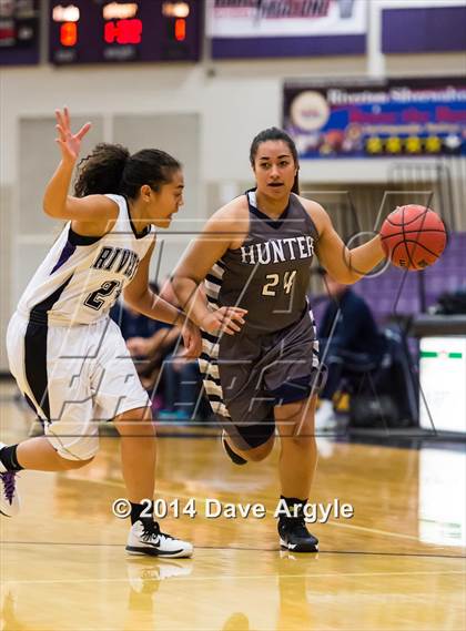 Thumbnail 3 in Hunter @ Riverton photogallery.