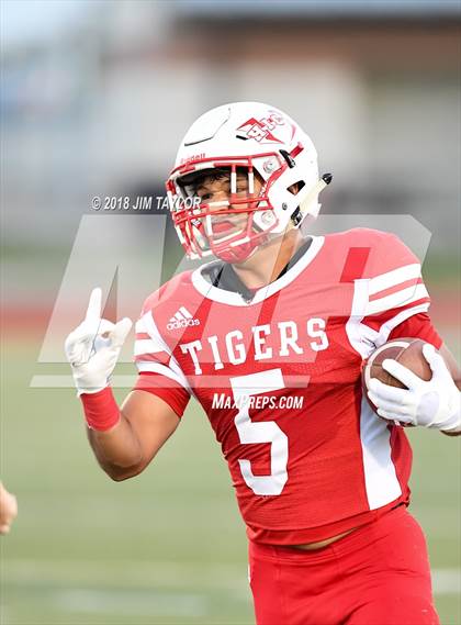 Thumbnail 1 in Hico vs Petrolia photogallery.