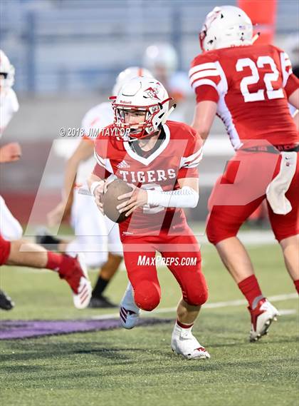 Thumbnail 3 in Hico vs Petrolia photogallery.