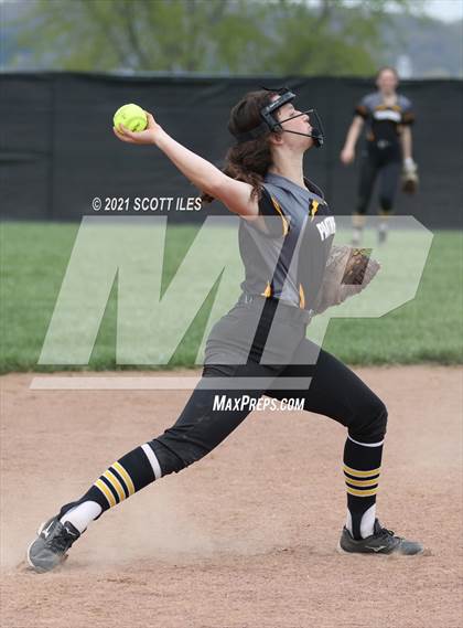Thumbnail 2 in Miami Trace @ Amanda-Clearcreek photogallery.