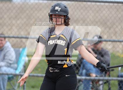 Thumbnail 3 in Miami Trace @ Amanda-Clearcreek photogallery.