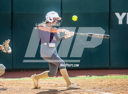 Thumbnail 2 in Hermleigh vs. D'Hanis (UIL 1A State Championship Game) photogallery.