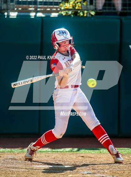 Thumbnail 2 in Hermleigh vs. D'Hanis (UIL 1A State Championship Game) photogallery.