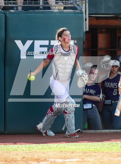Thumbnail 3 in Hermleigh vs. D'Hanis (UIL 1A State Championship Game) photogallery.