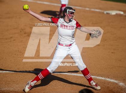 Thumbnail 2 in Hermleigh vs. D'Hanis (UIL 1A State Championship Game) photogallery.