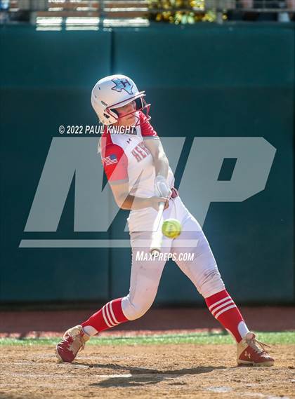 Thumbnail 1 in Hermleigh vs. D'Hanis (UIL 1A State Championship Game) photogallery.