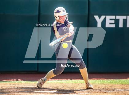 Thumbnail 1 in Hermleigh vs. D'Hanis (UIL 1A State Championship Game) photogallery.