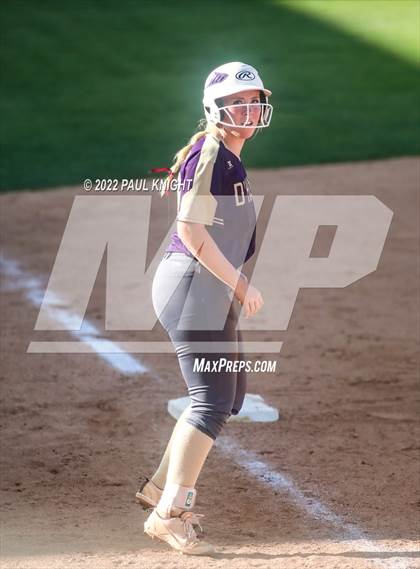 Thumbnail 2 in Hermleigh vs. D'Hanis (UIL 1A State Championship Game) photogallery.