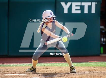 Thumbnail 1 in Hermleigh vs. D'Hanis (UIL 1A State Championship Game) photogallery.