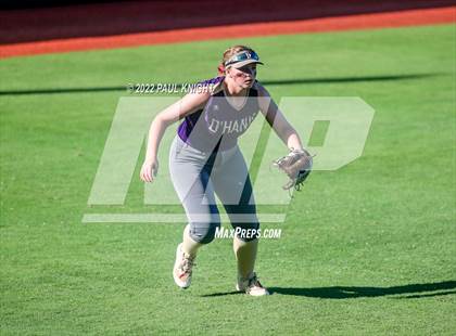 Thumbnail 3 in Hermleigh vs. D'Hanis (UIL 1A State Championship Game) photogallery.