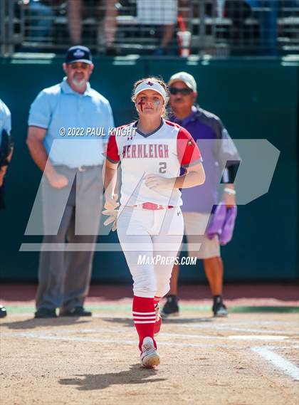Thumbnail 2 in Hermleigh vs. D'Hanis (UIL 1A State Championship Game) photogallery.