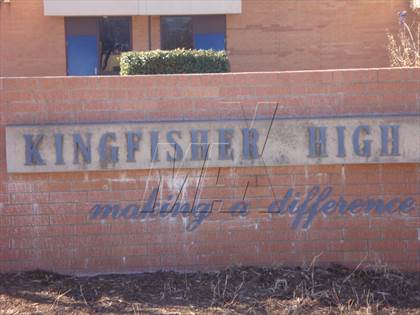 Thumbnail 3 in Kingfisher TOC Ceremony photogallery.