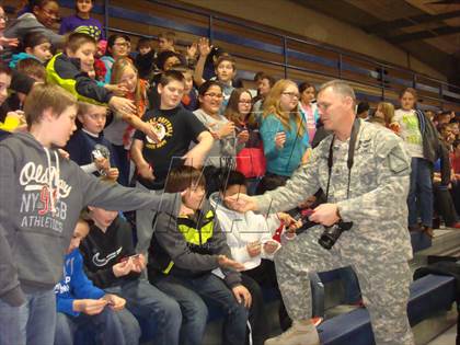 Thumbnail 2 in Kingfisher TOC Ceremony photogallery.